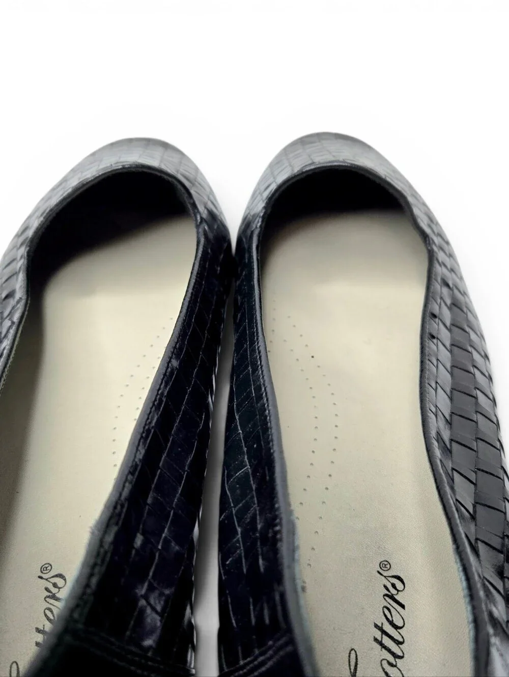 Trotters Black woven leather loafers. 12WW